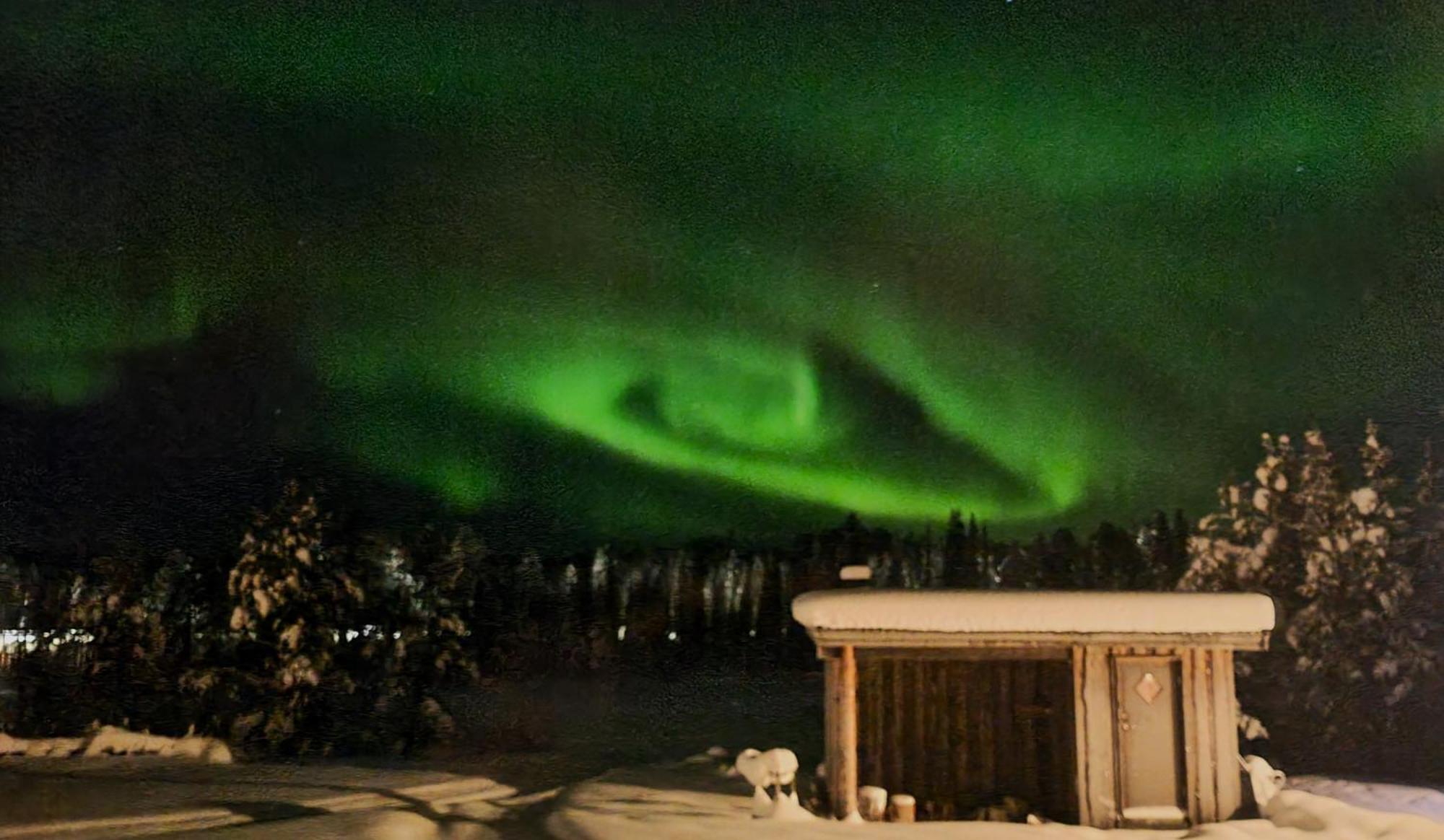 Reindeer River Lights Lodge Кіруна Екстер'єр фото