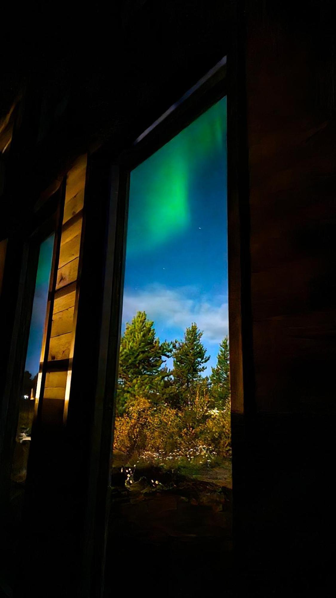 Reindeer River Lights Lodge Кіруна Екстер'єр фото