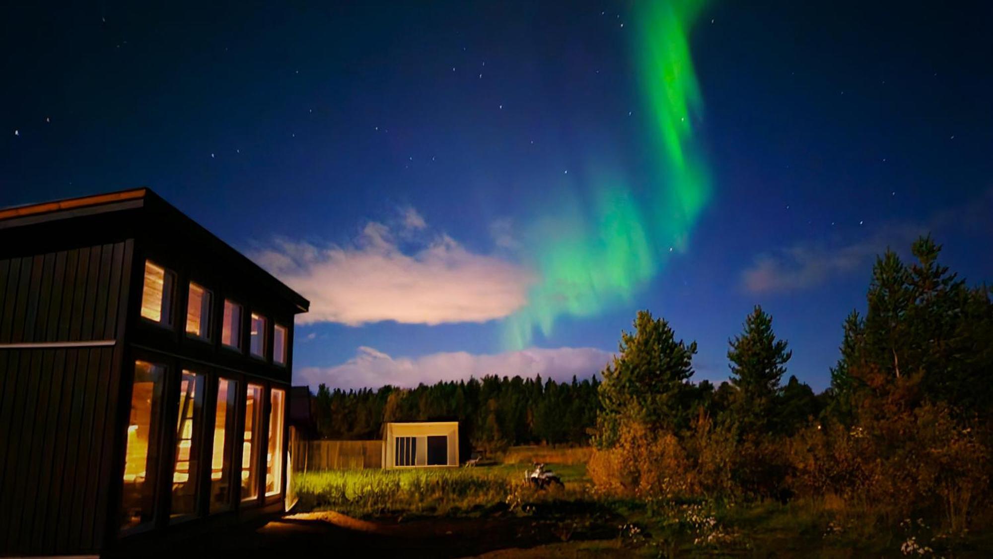Reindeer River Lights Lodge Кіруна Екстер'єр фото
