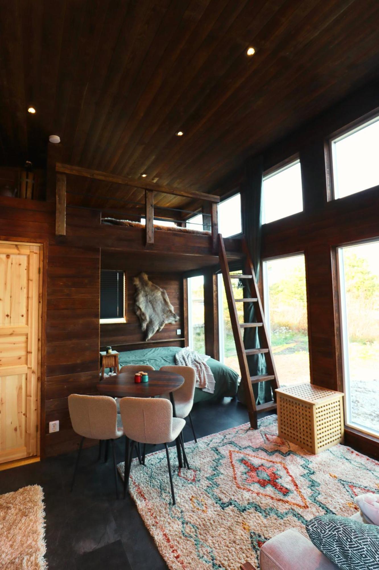 Reindeer River Lights Lodge Кіруна Екстер'єр фото